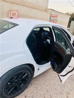 كرايسلر 300